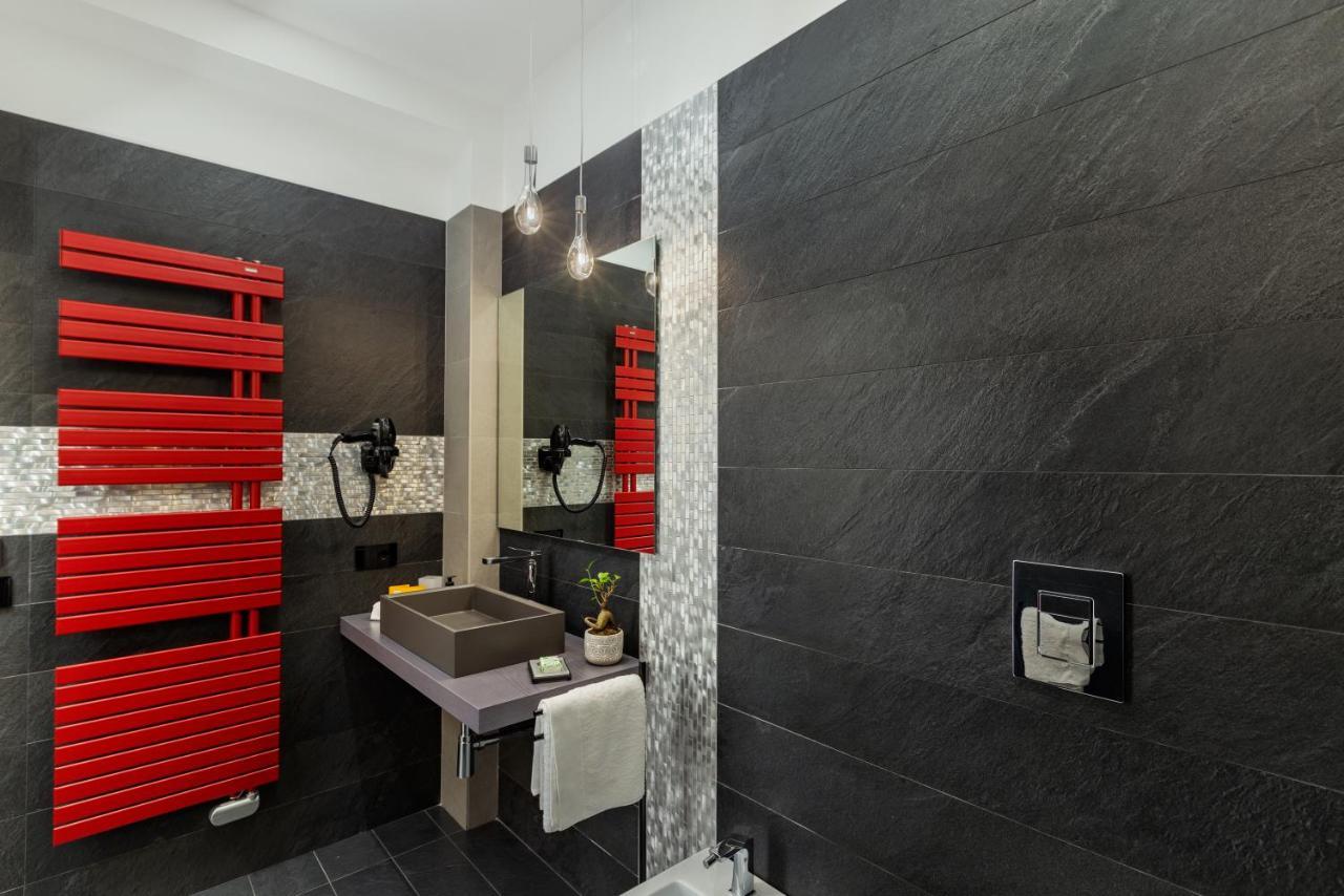 Qui Vicino Boutique Rooms And Suites Trapani Buitenkant foto